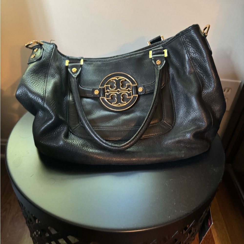 Tory Burch Black Leather Shoulder Bag with Gold Accents - Picture 1 of 7